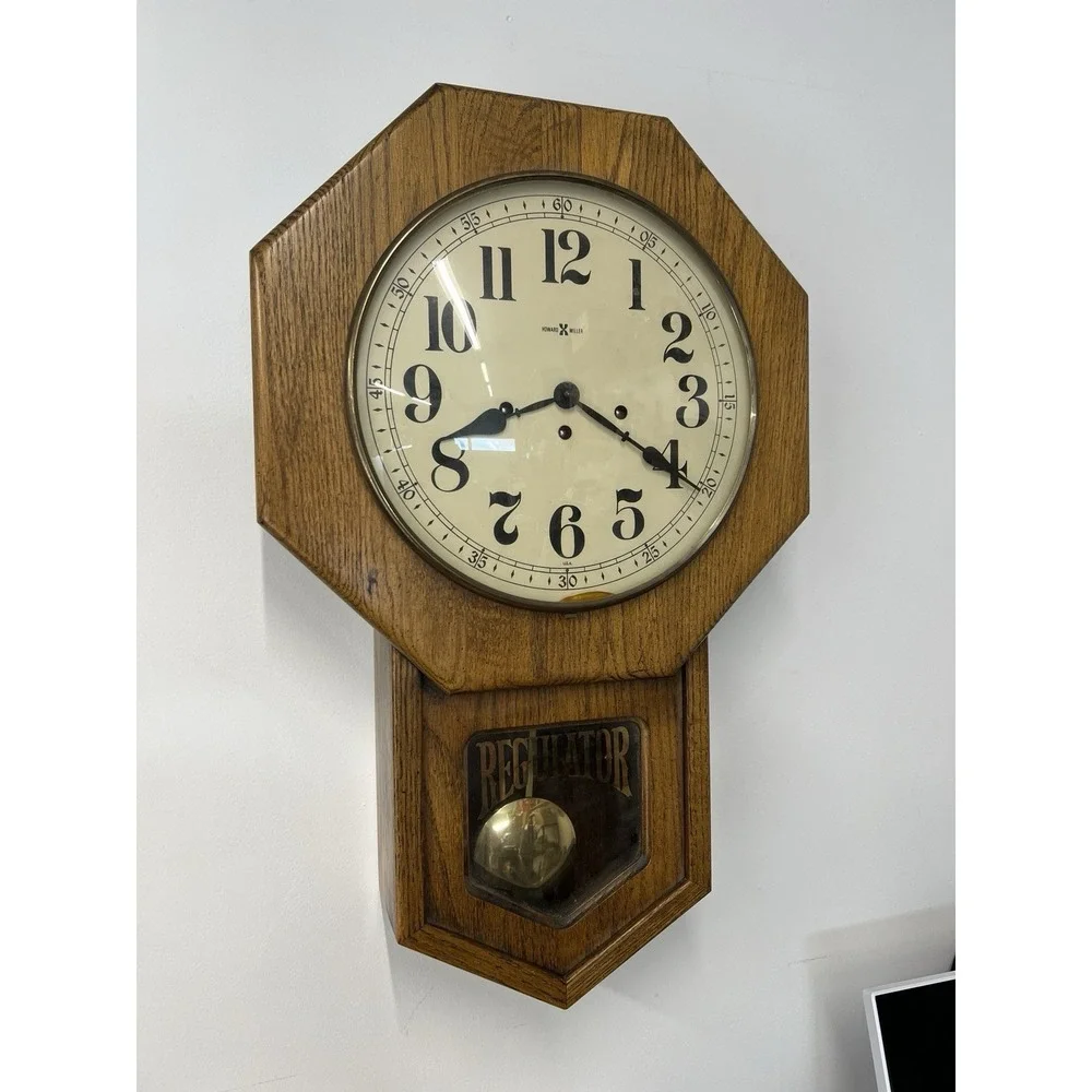 Howard Miller Regulator Wall Clock Model 612-533 Oak Case‎ Brass Pendulum USA